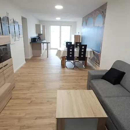 Zum Kreuzbaum Апартаменты Klosterkumbd