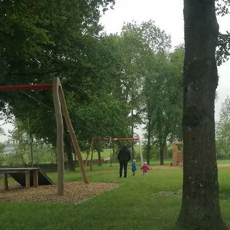 Zum Kreuzbaum Апартаменты *